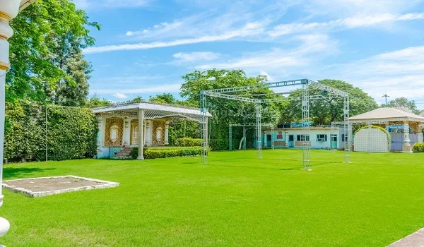 Park and Garden in Sowparnika Euphoria